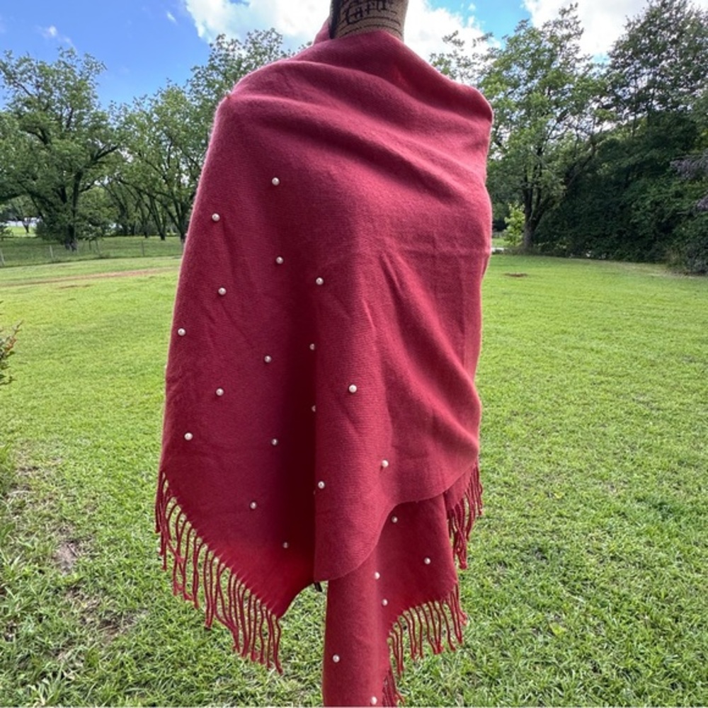 Pretty  Persuasions Fringe Wrap with Perl’s Adore Coral Color